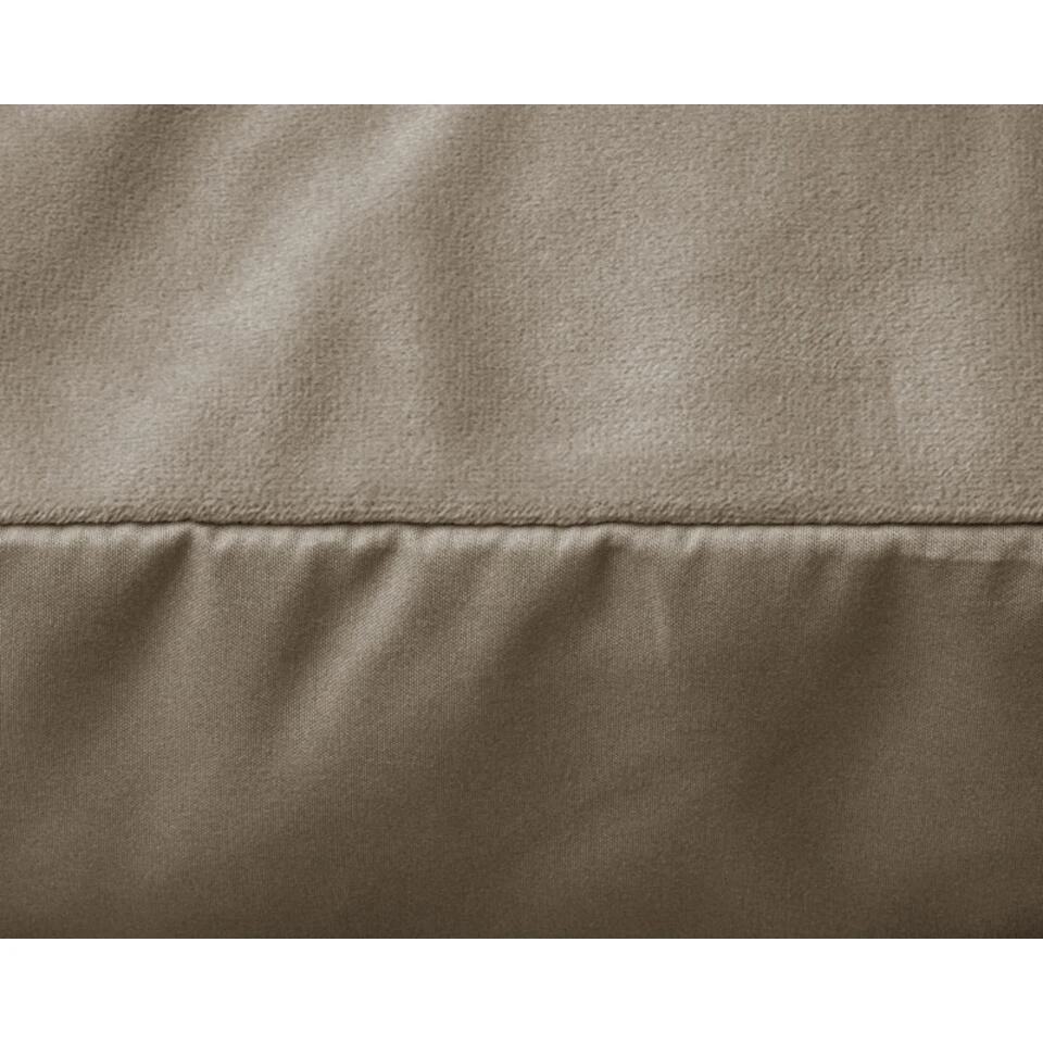Sleeptime Velvet Kussenslopen Taupe (2-stuks) 6 Sleeptime Velvet Kussenslopen Taupe (2-stuks) - Afbeelding 4